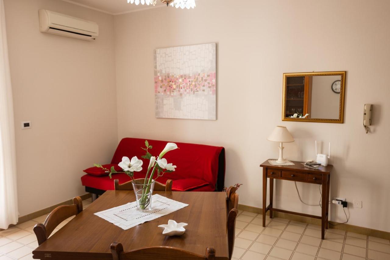 Gilda'S Home Scalea Bagian luar foto