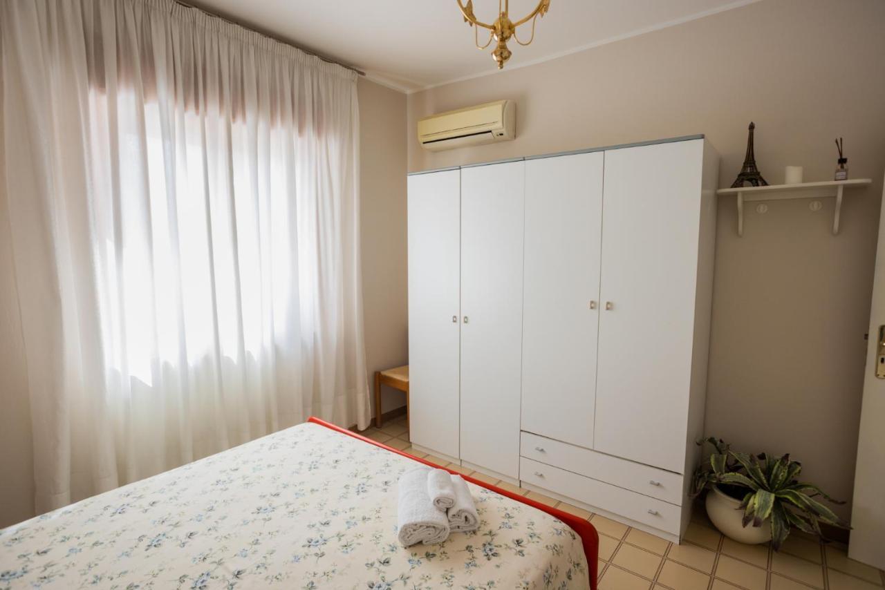 Gilda'S Home Scalea Bagian luar foto
