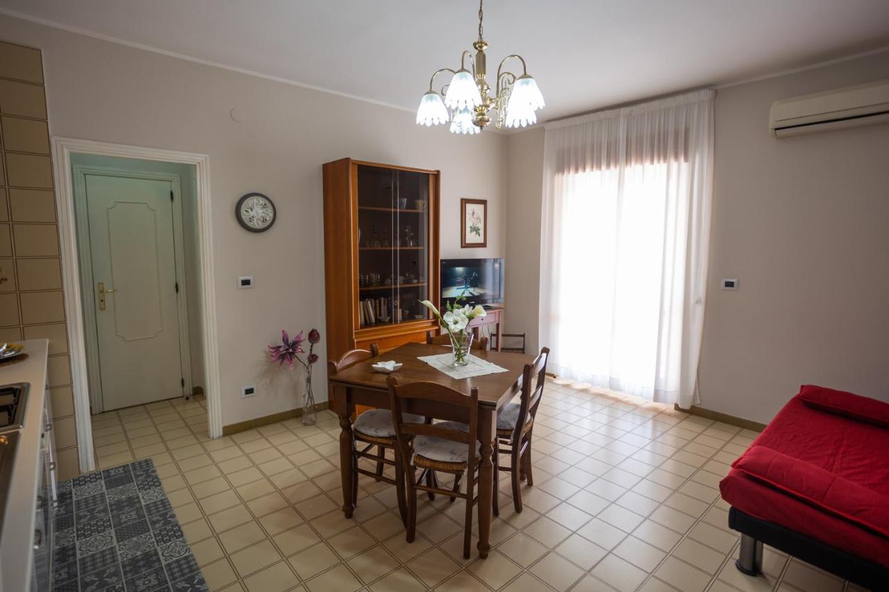 Gilda'S Home Scalea Bagian luar foto